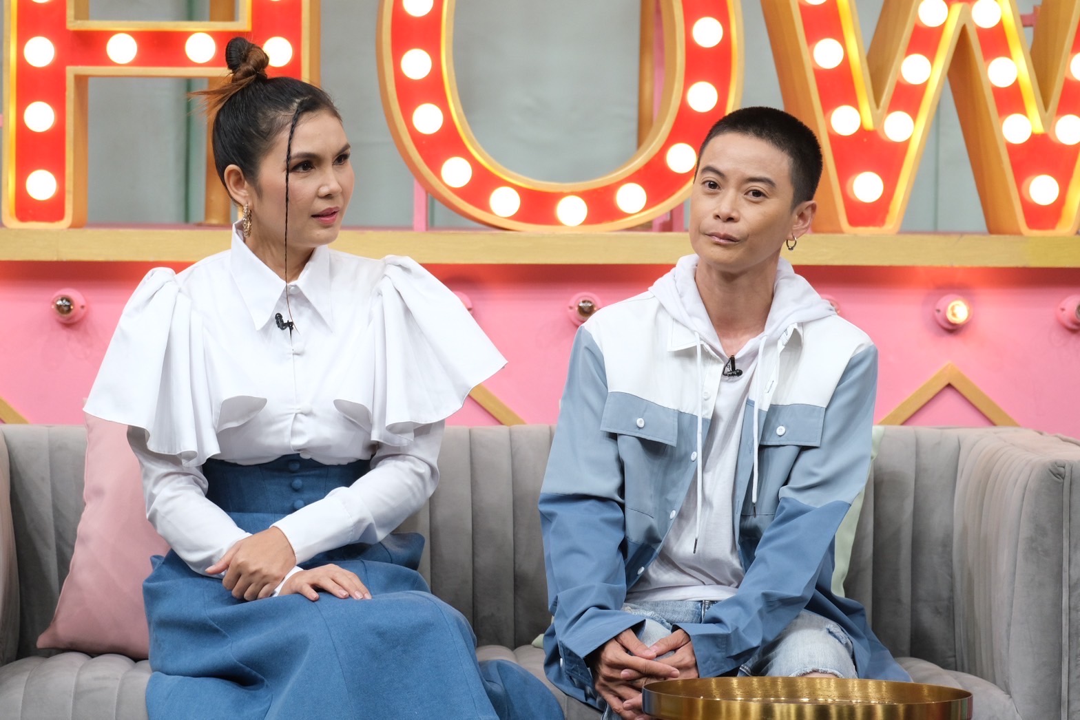 'ฝน ธนสุนทร' ควงแฟนสาวหล่อ 'คุณเอ' เคลียร์ข่าวเม้าท์ รัก 19 ปีไม่หวานเหมือนเก่า ทะเลาะกันรายชั่วโมง จริงไหม?!