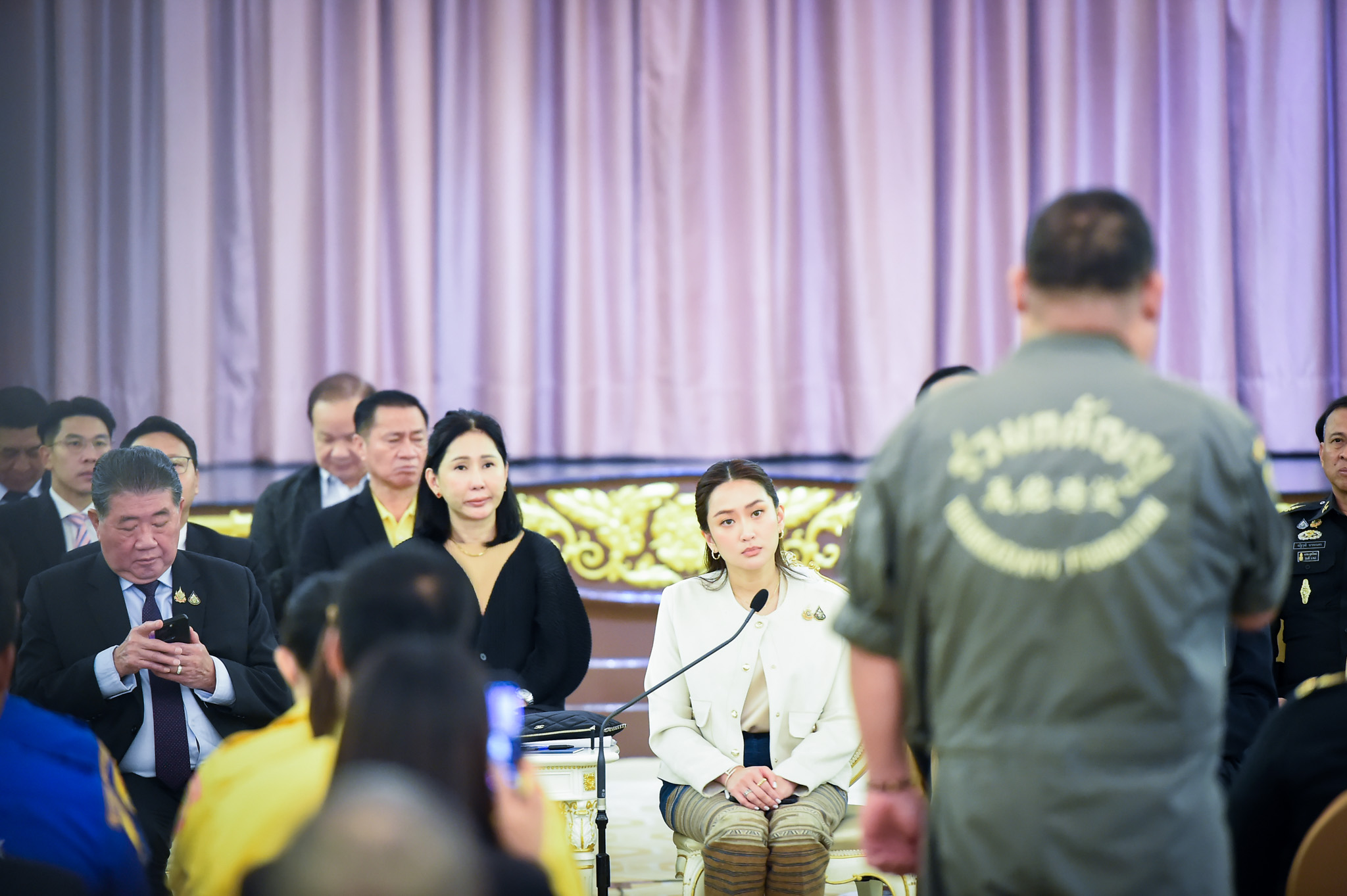 "นายกฯ" ล้อมวง ฟังความเห็น วิกฤติน้ำท่วมเชียงราย "กู้ภัย" เสนอสร้างแอปฯ ประสานงาน -ยกเว้นภาษีองค์กรการกุศล ชี้ระบบเตือนภัยถี่จนคนสับสน