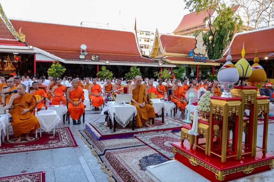 วัดอินทรวิหารฯร่วมกับคณะสงฆ์เขตพระนคร ร่วมเจริญพระพุทธมนต์ ปฏิบัติวิปัสสนากรรมฐานเฉลิมพระเกียรติ ถวายเป็นพระราชกุศล