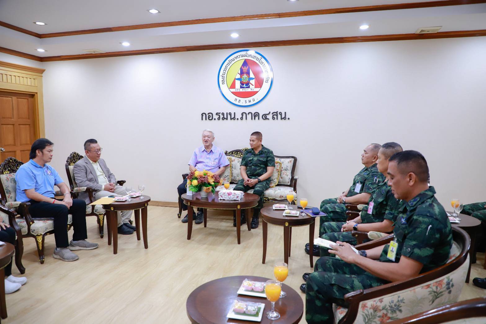 ภาครัฐ เอกชน และประชาสังคม ไทยพุทธ-มุสลิม ตบเท้าขานรับนโยบายแม่ทัพภาคที่ 4 ร่วมสร้างสังคมสันติสุขในพื้นที่จังหวัดชายแดนใต้