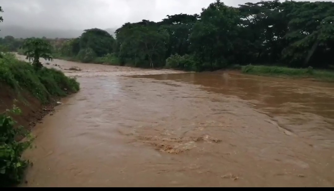 ทล.แจ้งน้ำท่วมบนทางหลวงลำปาง-แพร่สะพานขาด