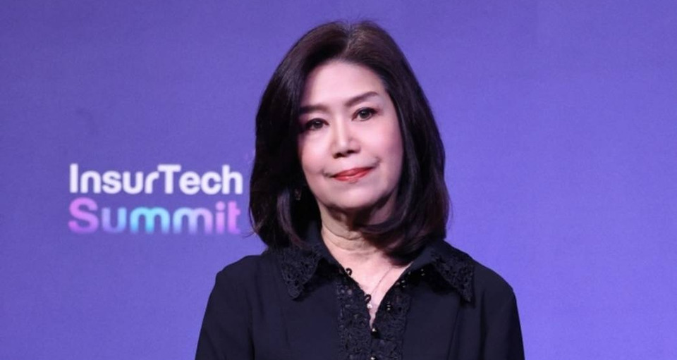 นายกสมาคมประกันชีวิตฯ ชี้ไทยเรากำลังอยู่ในช่วงเปลี่ยนผ่านสำคัญ เทคโนโลยีเป็นพลังขับเคลื่อน หัวใจสำคัญต้องพัฒนาคนให้ก้าวทันเปลี่ยนแปลง