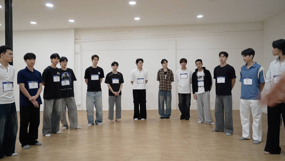 ส่องเบื้องหลัง 13 หนุ่ม “THE APOLLO PROJECT” EP2 เข้าคลาสโหดอัปสกิลร้อง-แสดง ก่อนวัดของจริงรอบถัดไป
