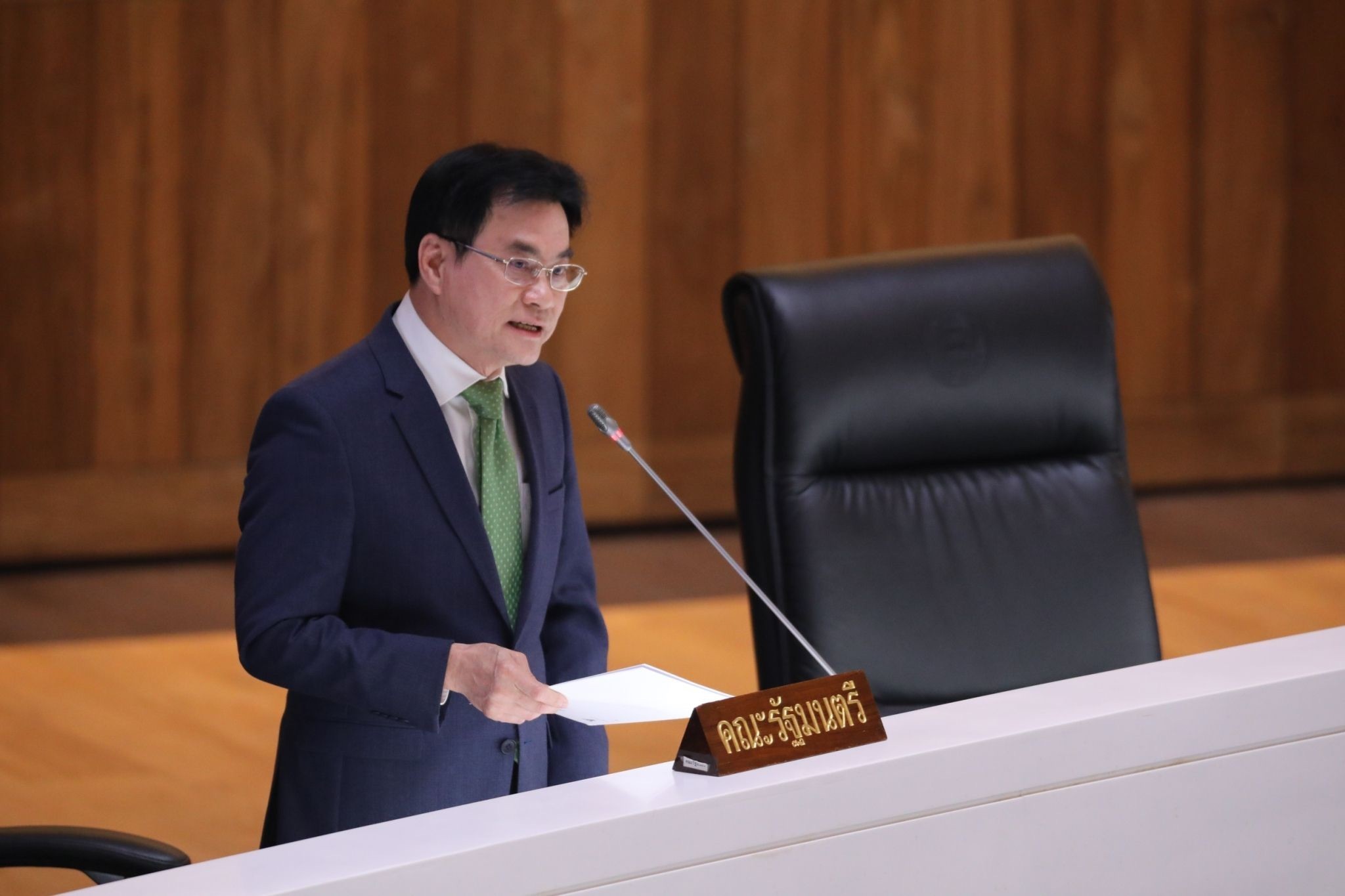  "จุรินทร์"หวังเวทีรัฐสภาเป็นทางออกของสถานการณ์ปัจจุบัน