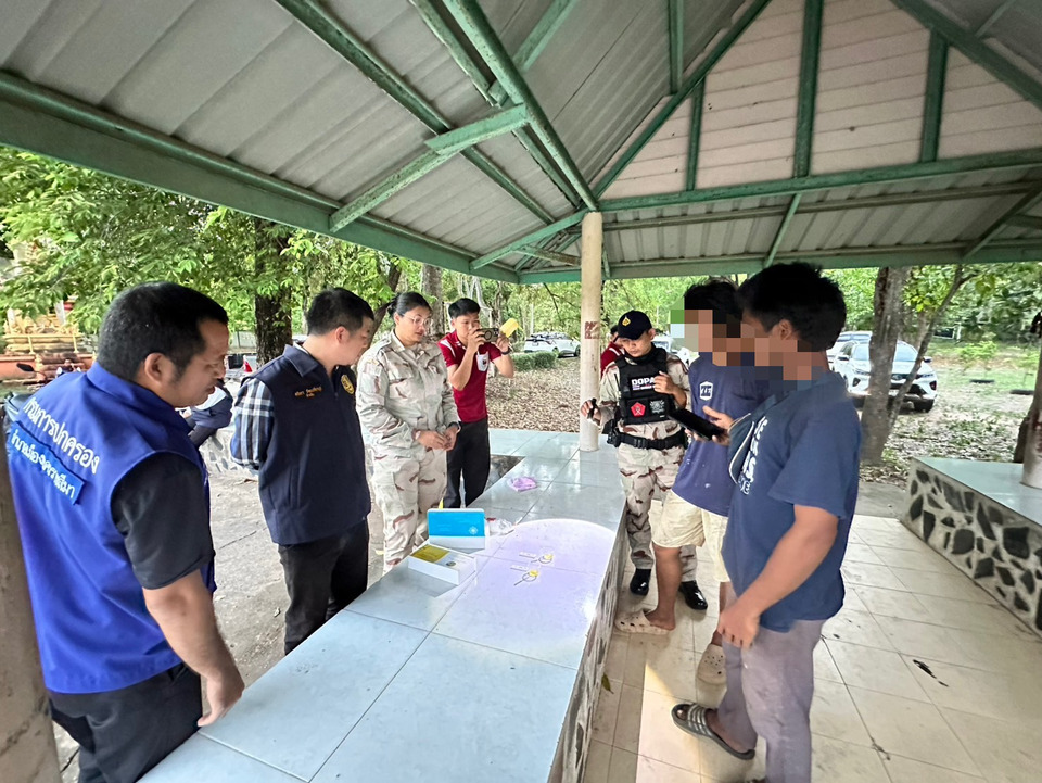 เมืองโคราชคุมเข้ม! ตั้งจุดตรวจสกัดอาวุธ–ยาเสพติด พบสารเสพติด 2 ราย 