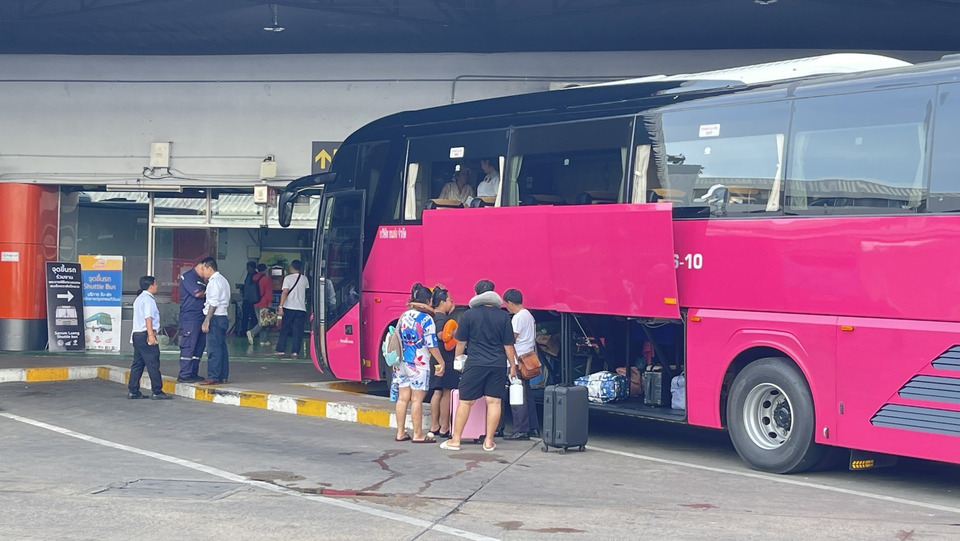 “BKS” เผยปชช.ใช้สิทธิ “ไทยช่วยไทยพลัส” ซื้อตั๋ว 8 วัน เกือบ 2 พันคน ยอดเงินกว่า 1.1 ล้าน ย้ำ!ใช้สิทธิถึง 30 ก.ย.นี้