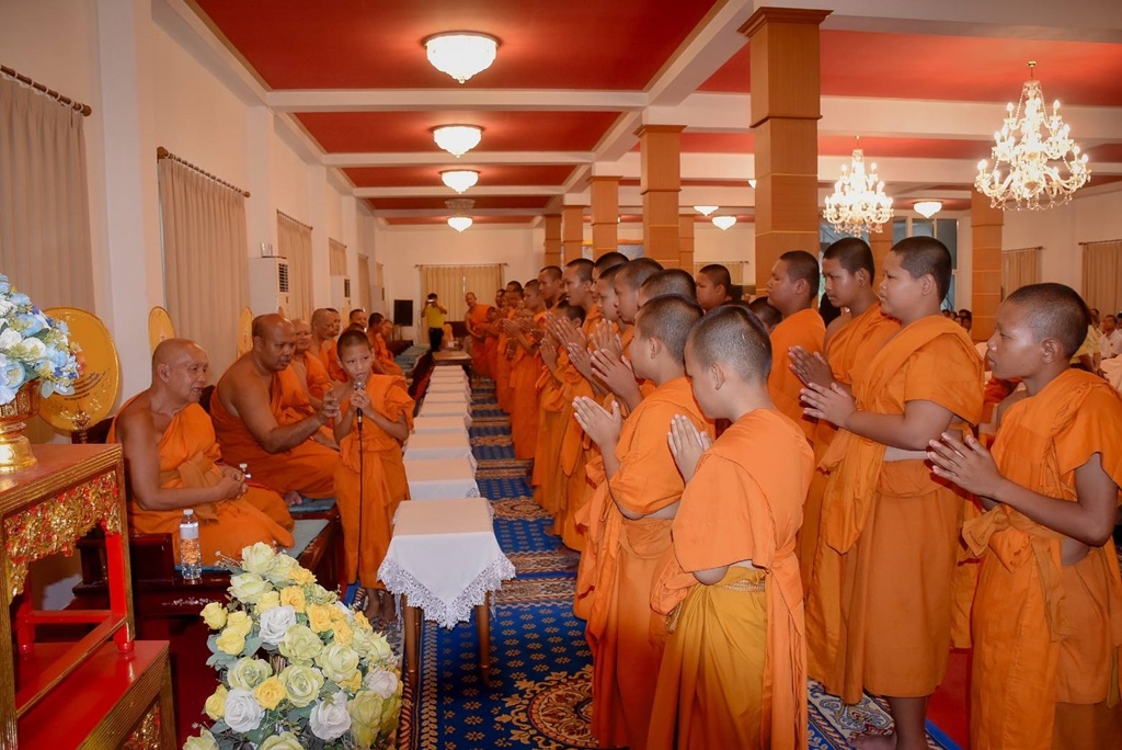 ร้อยเอ็ดจัดพิธีลาสิกขาสามเณรภาคฤดูร้อน เฉลิมพระเกียรติฯ