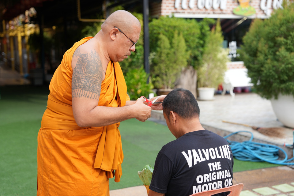 วัดไผ่ล้อม นครปฐม เปิดโครงการอุปสมบทหมู่ วันพ่อแห่งชาติ 2568 ฟรีทุกขั้นตอน น้อมสำนึกในพระมหากรุณาธิคุณ