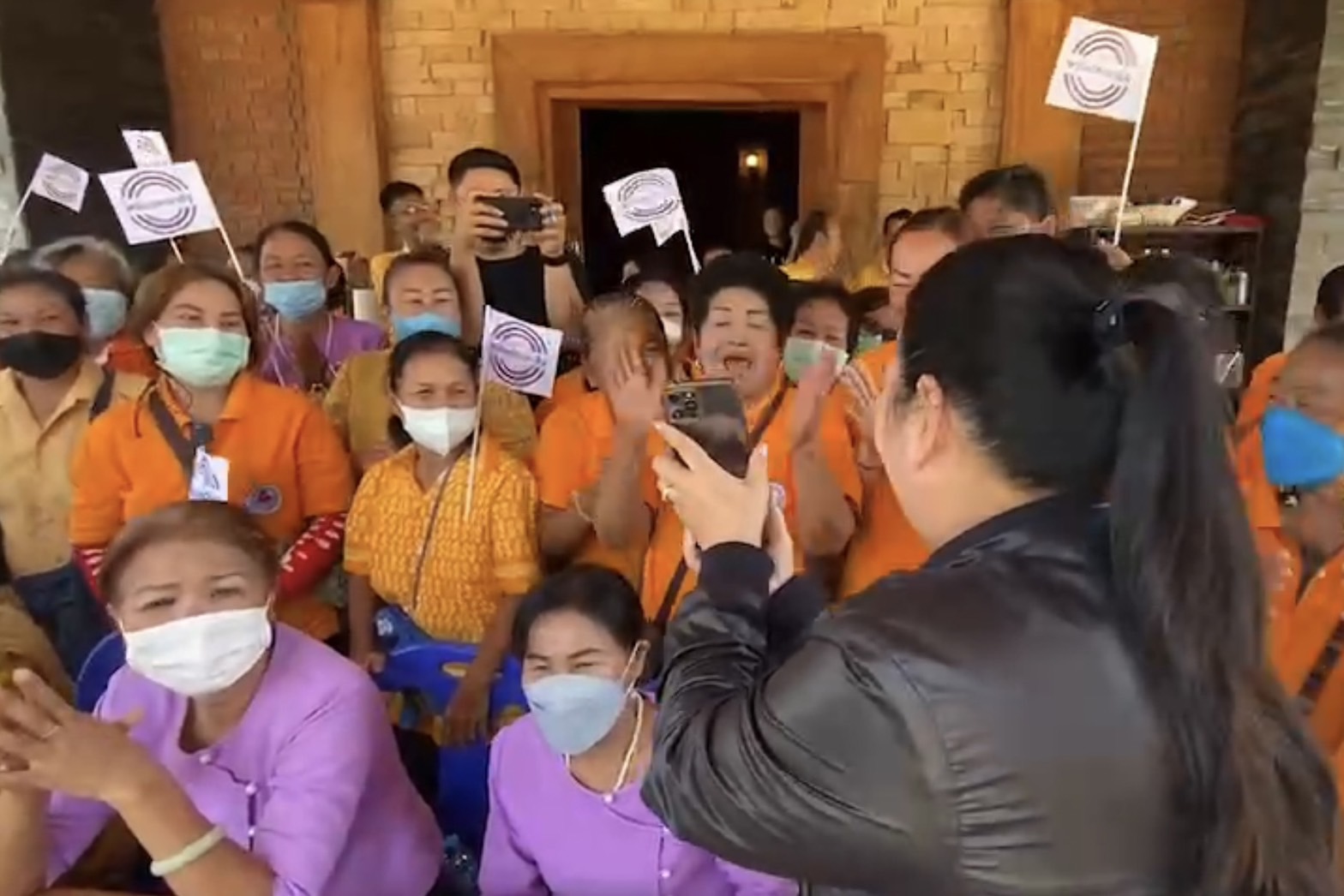 “ลุงป้อม”ลั่นพปชร.เป็นรัฐบาล ยกระดับ“อีสาน”ทันที ชูรถไฟทางคู่บึงกาฬ-อู่ตะเภา