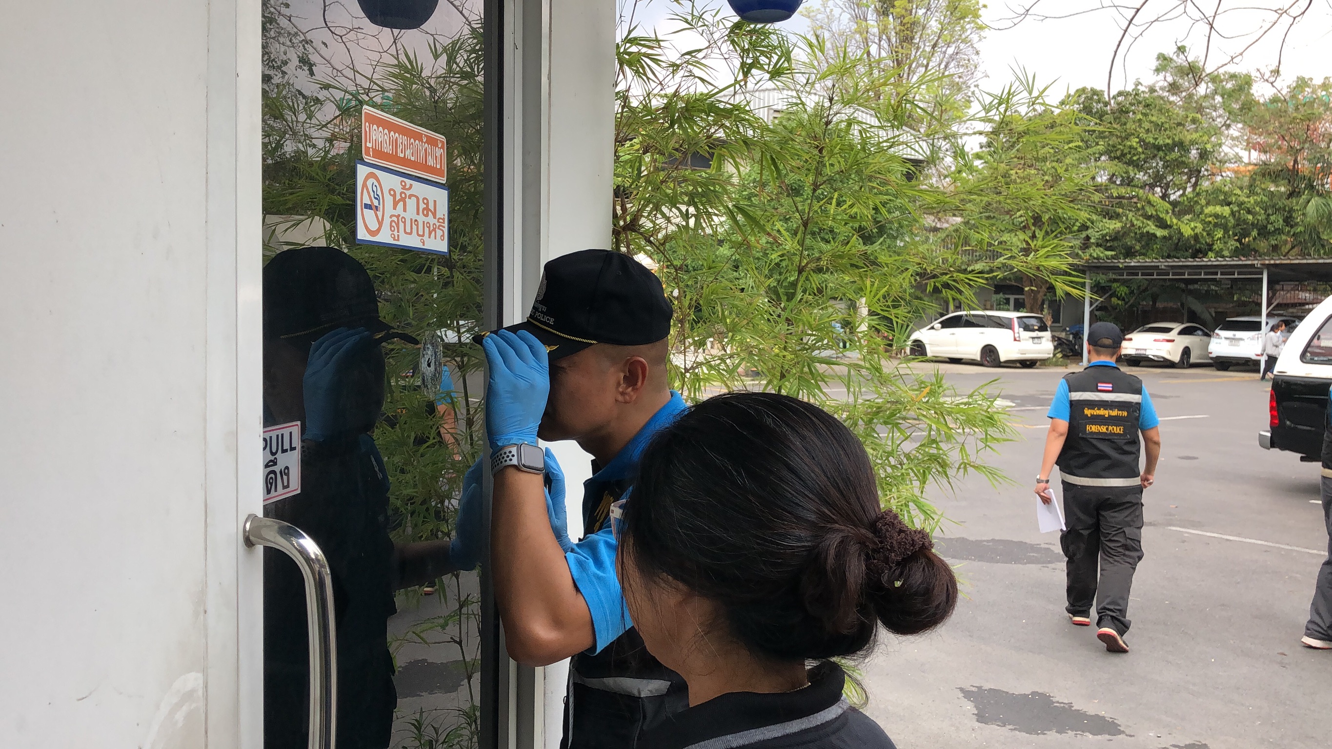 คนร้ายใช้อาวุธปืนยิงสำนักงาน "เฉลิมชัย" รมว.เกษตรและสหกรณ์