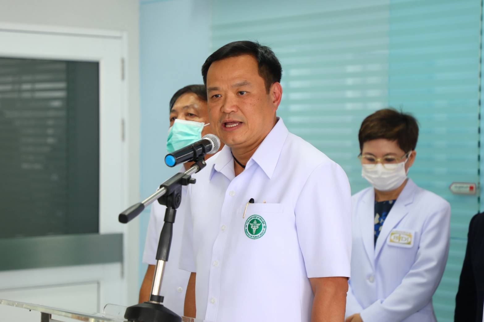 “อนุทิน” เยี่ยมแขกวีไอพีรัฐบาลติดโควิด เตรียมส่งตัวกลับปท.วันนี้