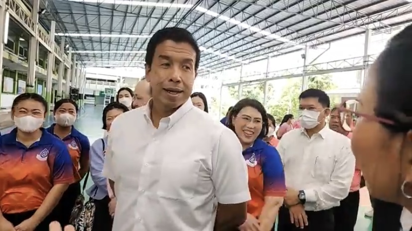 กทม.เดินหน้าห้องเรียนดิจิทัล ตัวช่วยครูนักเรียน พร้อมขยายผลครบ 437 รร. ปี 69
