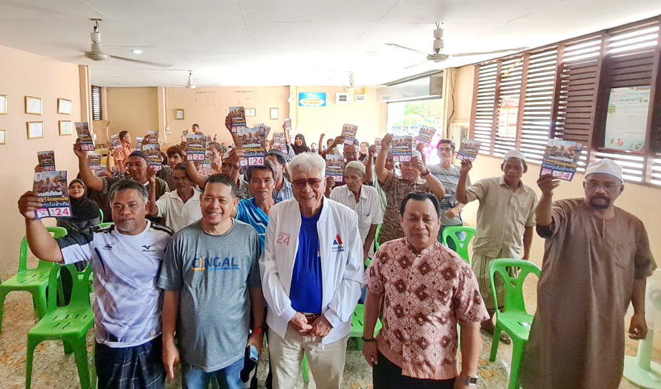 “พิเชษฐ” เมินโพล! ลั่นพรรควิชชั่นใหม่ขอสู้ด้วย “ใจ” ชูนโยบายเงินกู้ไร้ดอกเบี้ย เคาะประตูบ้านท้าชนทุนหนาพรรคใหญ่