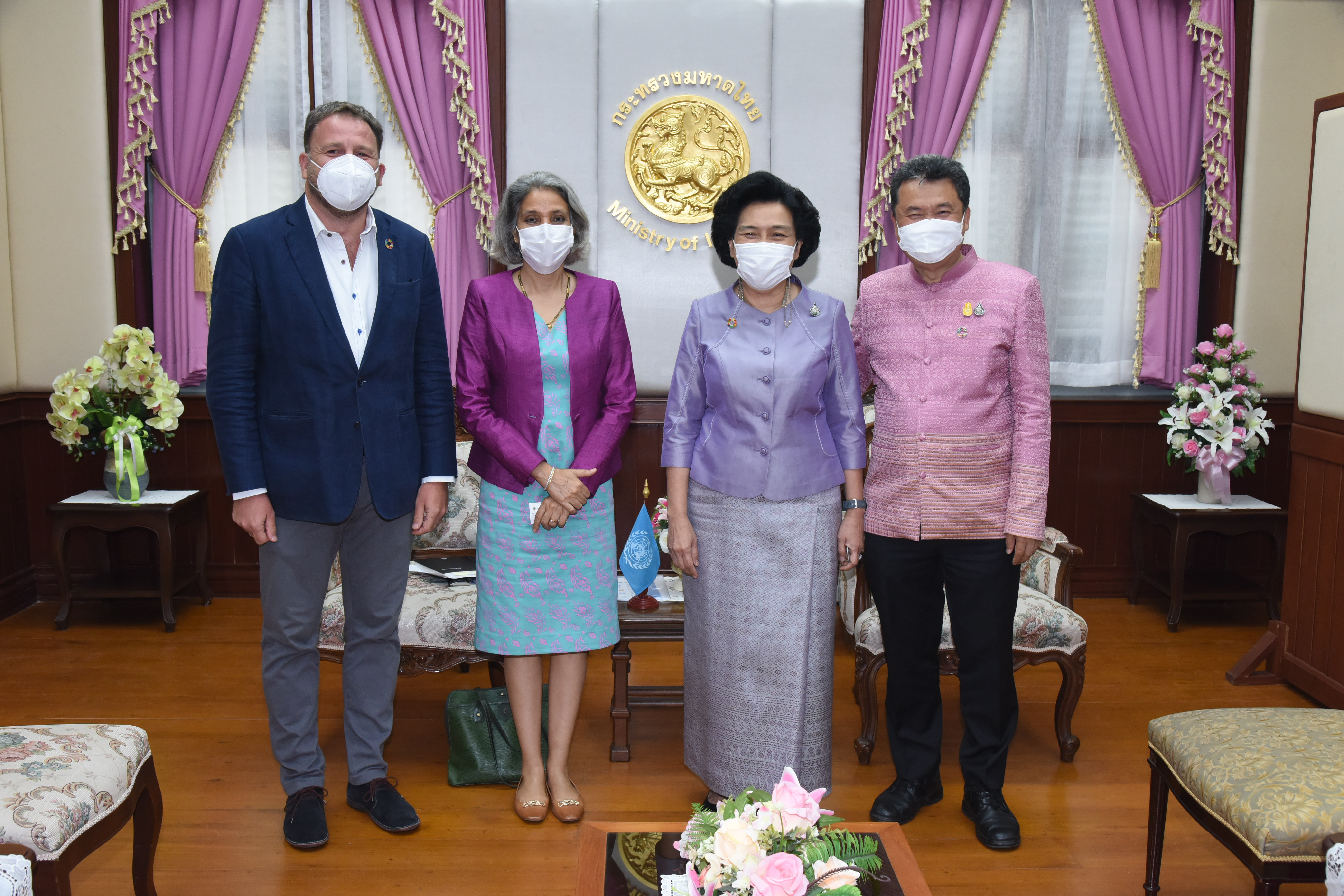  ปลัดกระทรวงมหาดไทยให้การต้อนรับอุปทูตสถานเอกอัครราชทูตสหรัฐอเมริกาประจำประเทศไทย