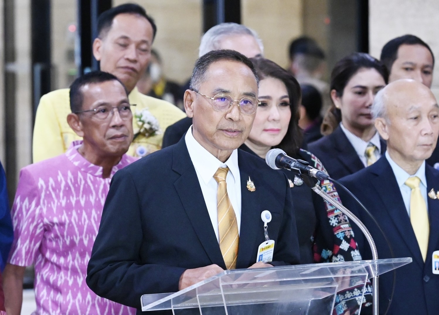 "สว.ฉัตรวรรษ" เมิน "ดีเอสไอ" กวาดสอบ 1,200 รายชื่อ ปม "ฮั้วเลือก สว." ขู่ระวังถูกฟ้อง 