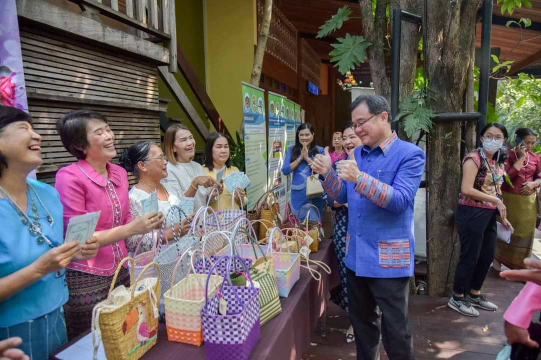พ่อเมืองแปดริ้วเปิดงานวันสตรีสากล ภายใต้โครงการ “รวมพลังสตรี สู่ความเข้มแข็ง พัฒนาสู่ความยั่งยืน” 