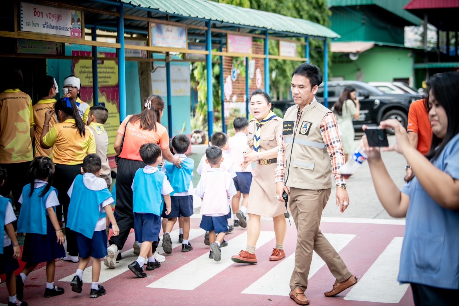 อบต.มาบยางพรดึงสถานศึกษาชื่อดังในพื้นที่ร่วมซ้อมแผนฉุกเฉินมุ่งฝึกทักษะให้เยาวชนและปปช. รู้วิธีเอาตัวรอด 