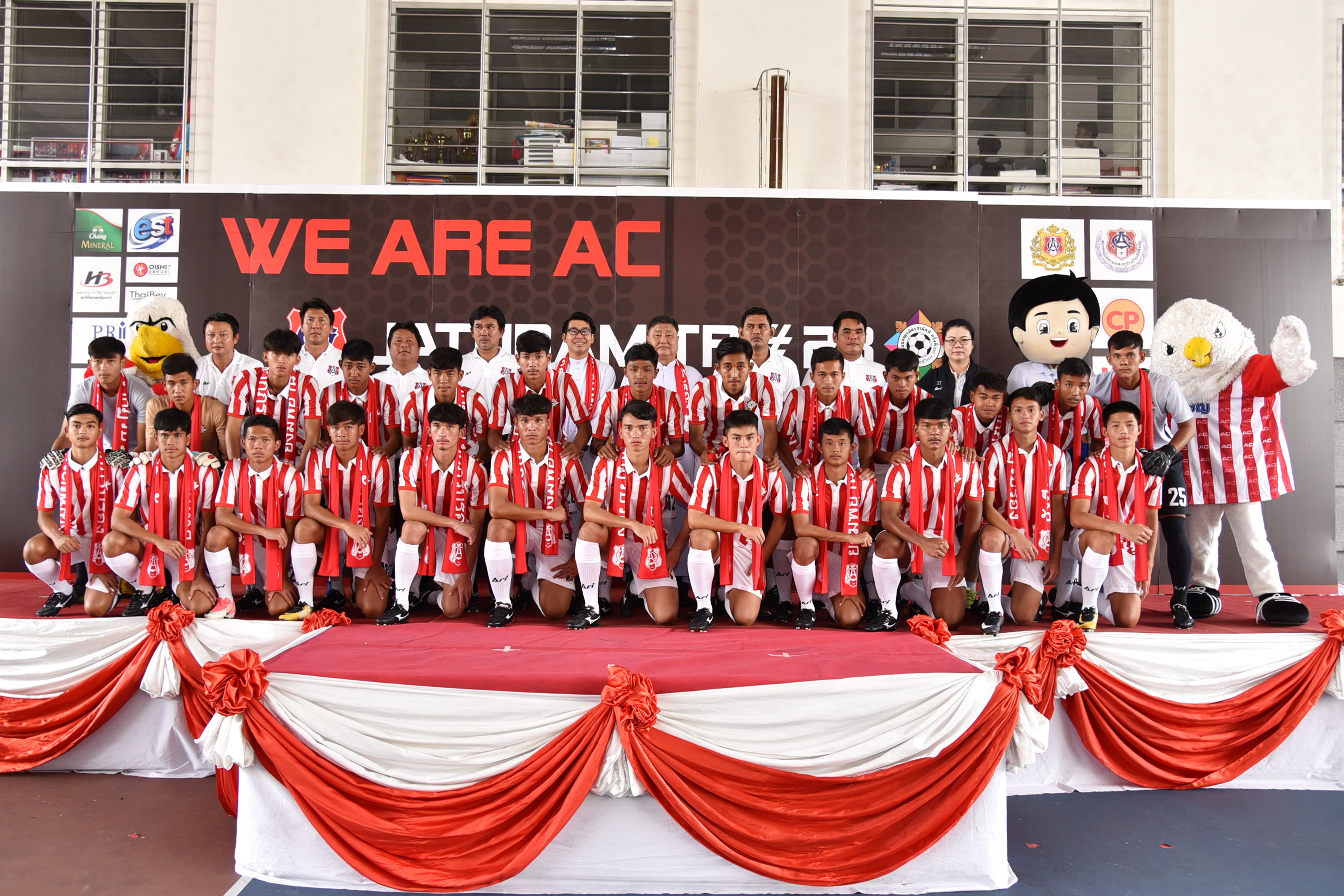 "อัสสัมชัญ" เปิดตัวนักเตะล่าแชมป์จตุรมิตรครั้งที่ 28