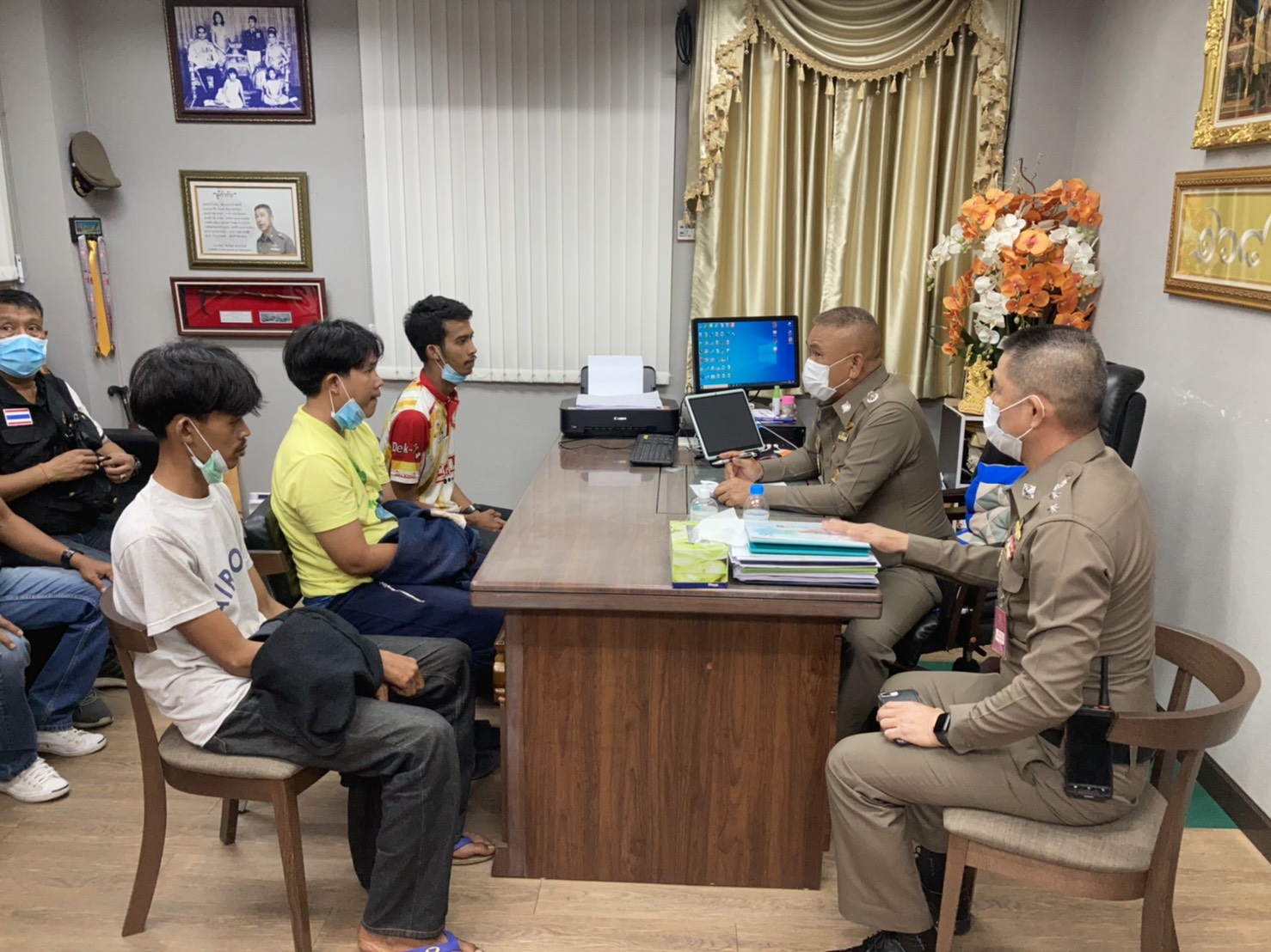 รวบมือปืนยิงอริดับ 2 ศพหน้าหมู่บ้านฟ้ารังสิต