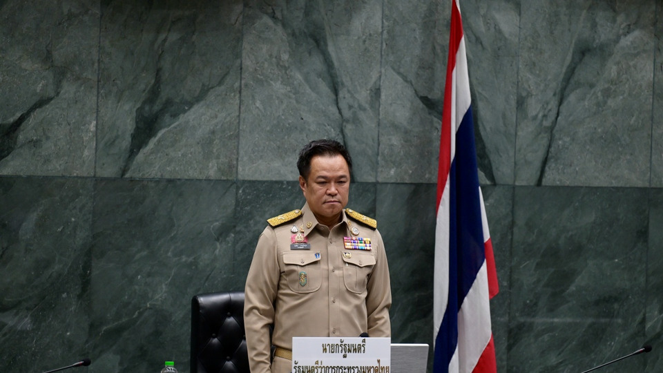 นายกฯ เปิดประชุมสภา กทม. นัดแรก ยืนไว้อาลัยเหยื่อไฟไหม้โรงเบียร์ลาดพร้าว หนุนร่วมมือพา กทม. สู่มหานครชั้นนำโลก
