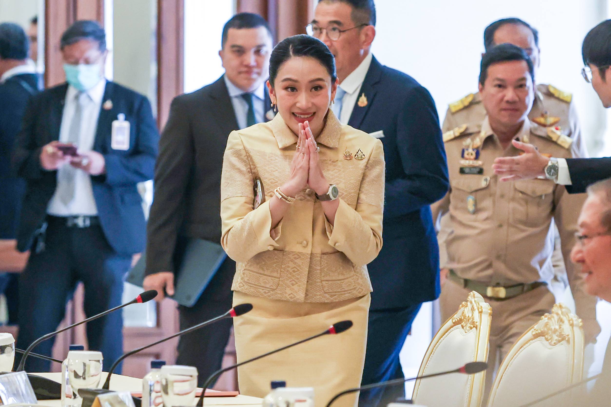 "แพทองธาร" ยิ้มแย้มเข้าทำเนียบฯ ร่วมประชุมคกก.จัดงานเฉลิมพระเกียรติ ในฐานะ "รมว.วัฒนธรรม" 