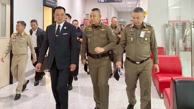 ผบช.สตม. รับลูกนายกฯ สั่งคุมเข้มต่างชาติทะลักแม่สอด ลงระบบ Biometric สกัดกลับเข้าไทย