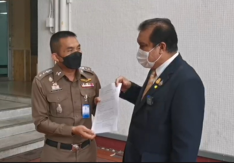 'สนธิญา'ร้องบช.น.ตรวจสอบ 'ฟลุ๊ก เดอะสตาร์' โพสต์เฟซบุ๊กพาดพิงพลเอกประยุทธ์ 