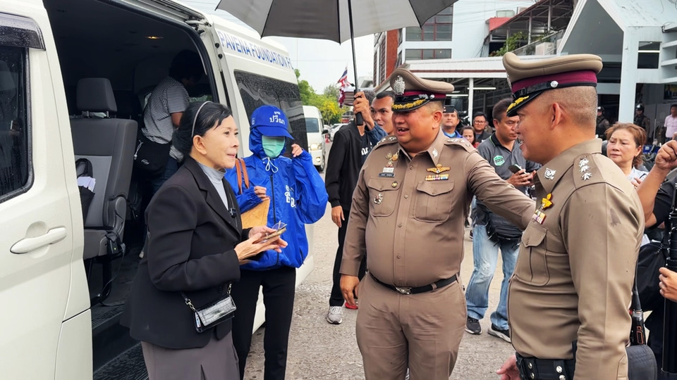 "ปวีณา" พาผู้ช่วยพยาบาลพบ ตร.โคราช คดีสันติบาลทำร้าย ยันไม่ช่วยพวกพ้อง ขยายผลยาเสพติด