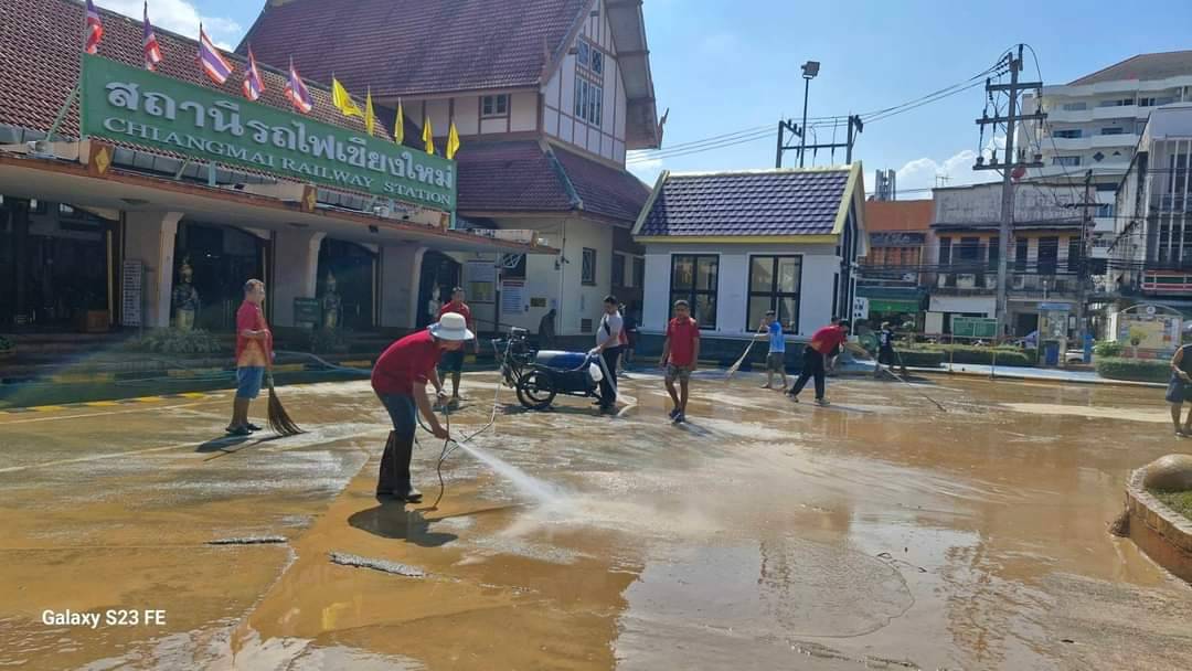 “สุริยะ” แจ้งการรถไฟฯ เปิดเดินรถสายเหนือได้ตามปกติช่วงเย็นวันนี้ “วีริศ” กำชับเจ้าหน้าที่เร่งทำความสะอาดสถานี-ตรวจสอบสภาพทางรถไฟ