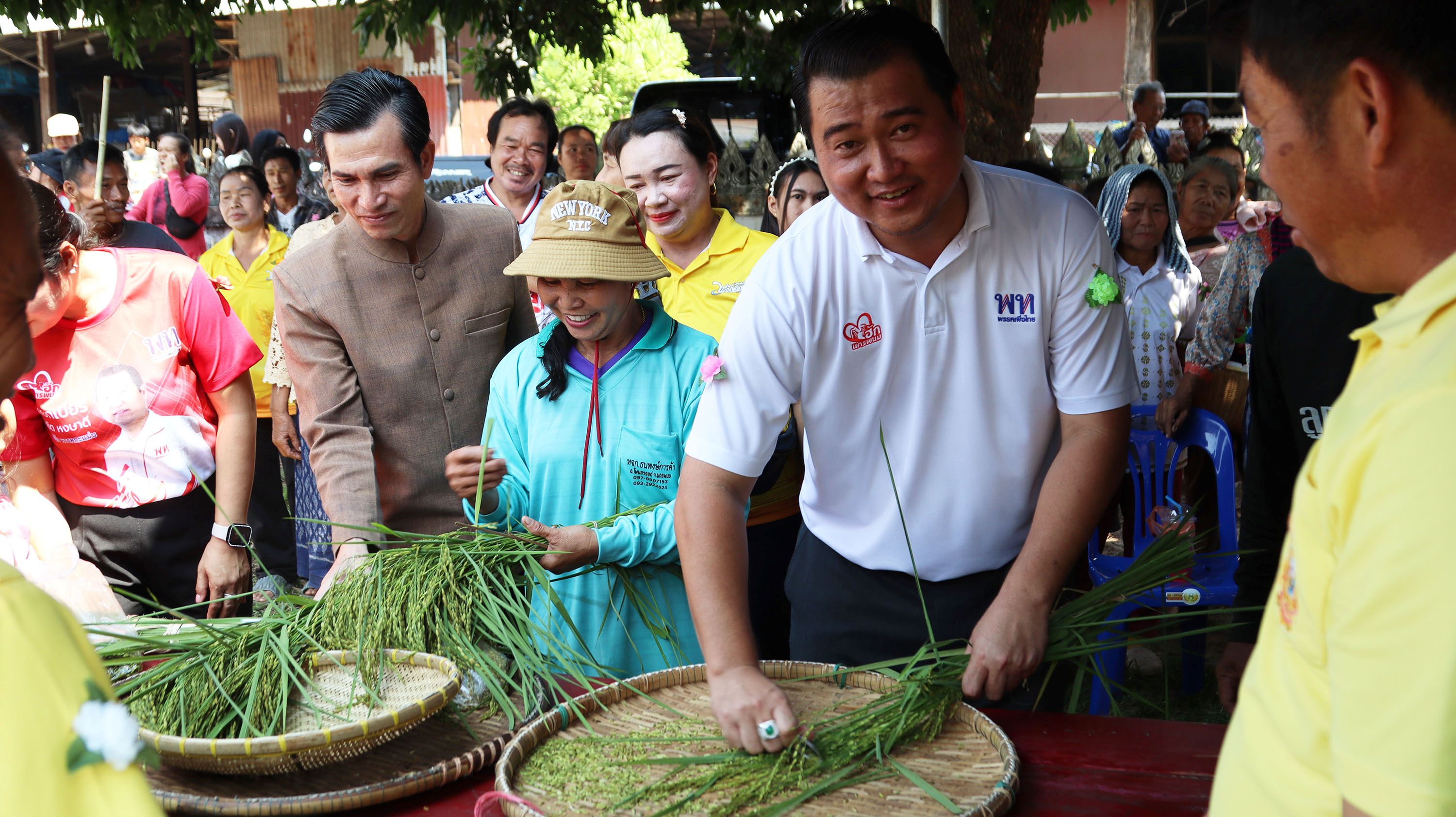 สุดคึกคัก'อบต.นาหัวบ่อ'จัดบุญข้าวเม่ากระตุ้นท่องเที่ยวสร้างรายได้ชุมชน