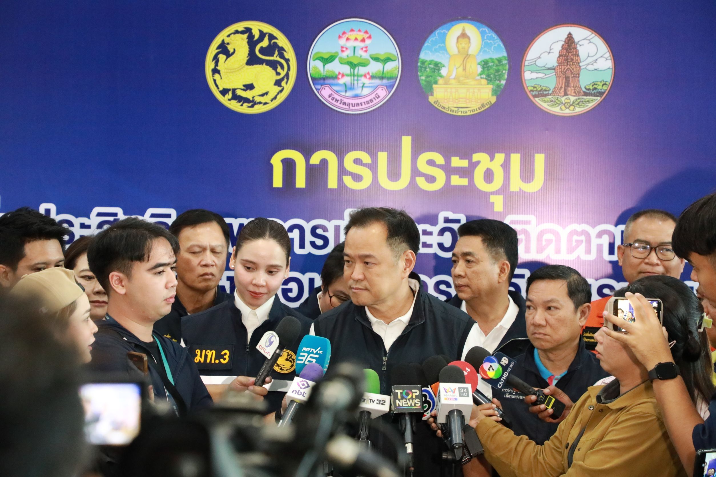 "เสี่ยหนู" แจงดีล "สันติ-6สส.เพชรบูรณ์"  ร่วมมุ้ง "ภท." มองยาวเลือกตั้งรอบหน้า ปัดโชว์พลังถึง "จันทร์ส่องหล้า"   