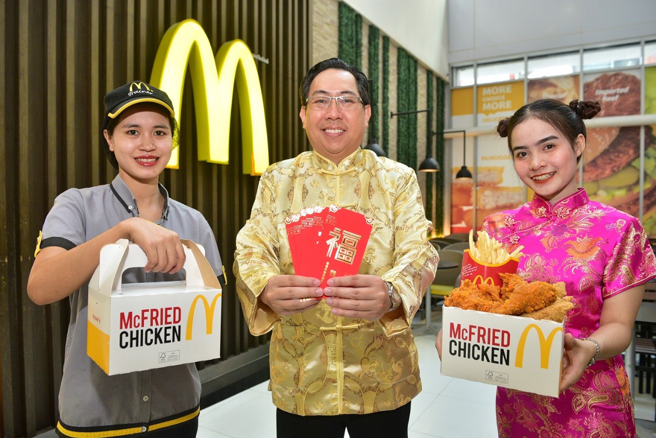 แมคโดนัลด์ ต้อนรับตรุษจีน จัดโปรเซตใหญ่ไก่มงคล ฉลองยอดขายแมคไก่ทอดโตขึ้น 30% พร้อมเสี่ยงเซียมซีรับส่วนลดเมนูโปรด ตลอดเดือนกุมภาพันธ์นี้