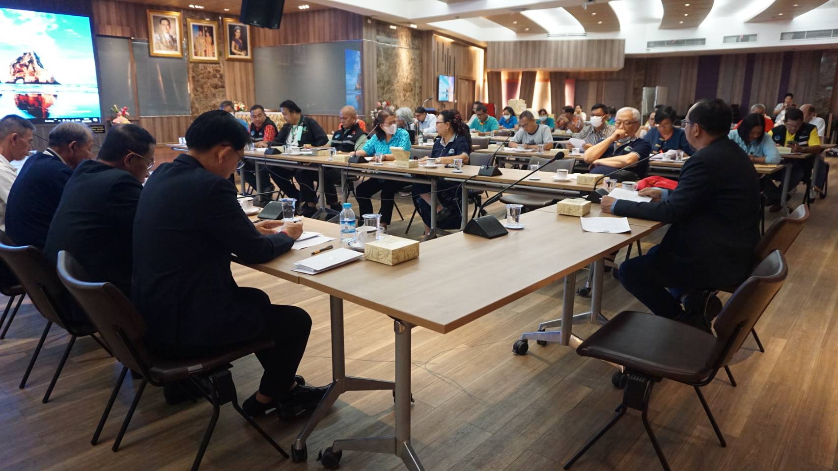 จัดประชุมคณะกรรมการกองทุน เพื่อรายงานผลการดำเนินงานของกองทุนฯ พร้อมเตรียมเลือกตั้งคณะกรรมการชุดใหม่แทนชุดเก่าที่หมดวาระลง