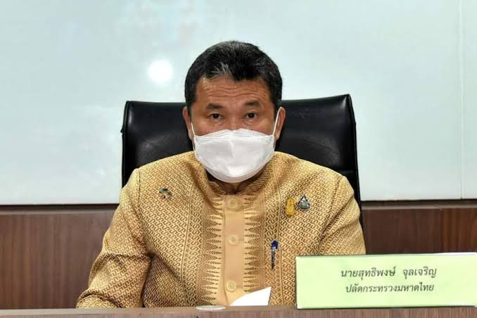 ปลัดมหาดไทยยึดอกรับย้ายผู้ว่าฯเชียงรายเอง ไม่เกี่ยวครม. ชี้ เรื่องความเหมาะสม