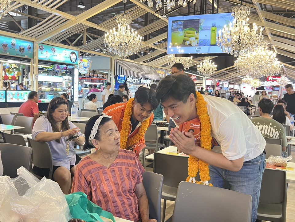 ฝั่งธนฯ แตก! "ดร.โจ ชัยวัฒน์" บุกตลาดธนบุรี ผุดเมกะโปรเจกต์ "คลองดับร้อน" ชูนโยบายเด็ด "หวยใบเสร็จ SMEs" ซื้อ 20 บ. ลุ้น 10 ล้าน