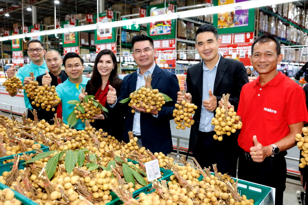 แม็คโคร-โลตัส รับซื้อลำไยกว่า 1 ล้าน กก. พร้อมบริจาค กก.ละ 1 บาท ช่วยชุมชนยั่งยืน