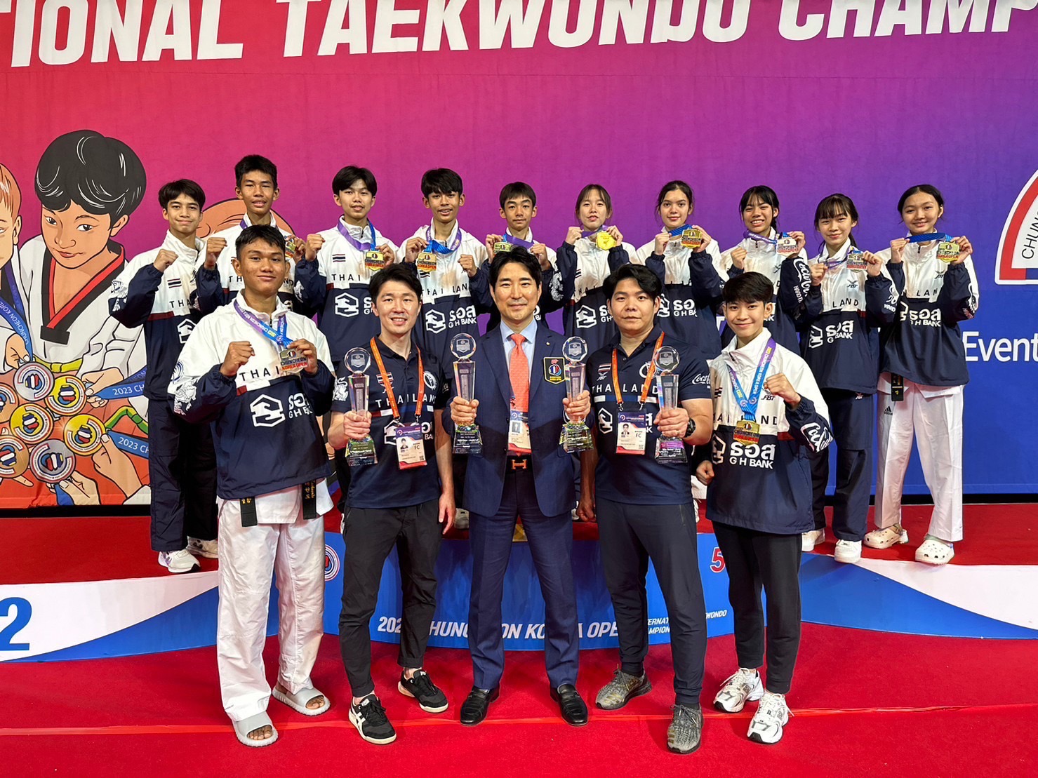 "จอมเตะไทย" ผลงานสุดเจ๋งปิดจ๊อบ 8 ทอง กวาด 4 รางวัลใหญ่ "โคเรีย โอเพน" กลับบ้าน