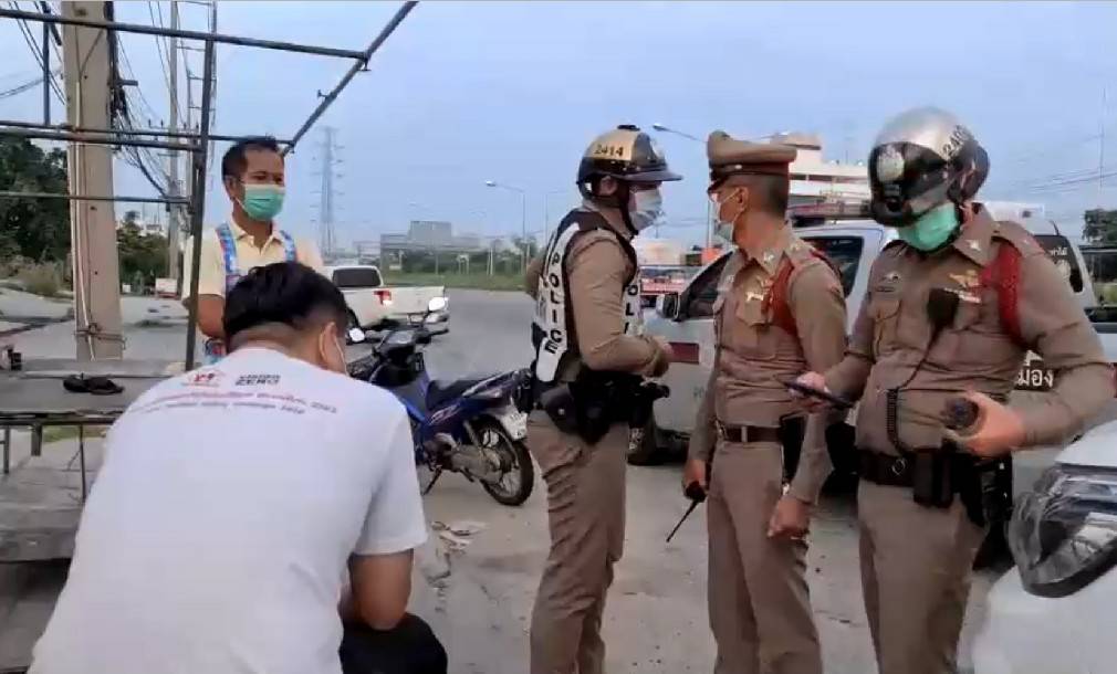 หนุ่มเครียดตกงานแฟนสาวหลบหน้า คิดสั้นจะฆ่าตัวตาย