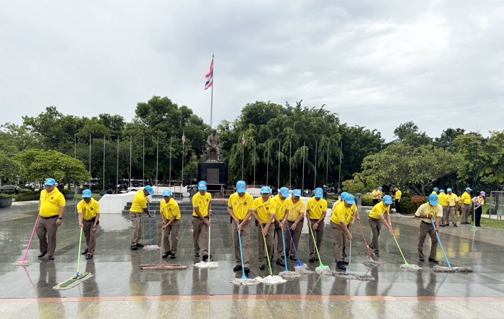 สภ.บางระกำ จัดกิจกรรมจิตอาสา ทำความสะอาด ปรับปรุงภูมิทัศน์ เนื่องในโอกาสวันเฉลิมพระชนมพรรษา