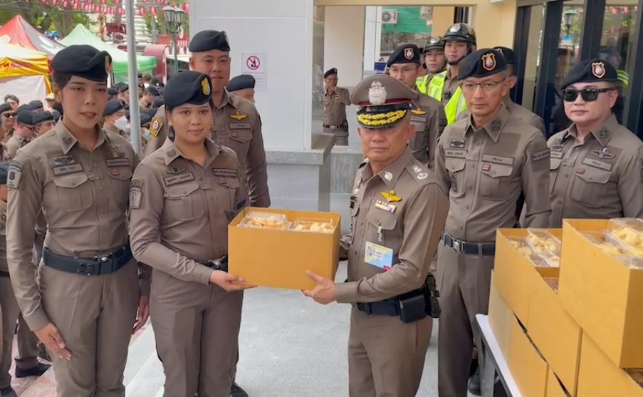 "รอง ผบช.น." รุดตรวจเยี่ยม จนท.ดูแลความปลอดภัย นทท.ถนนข้าวสาร 