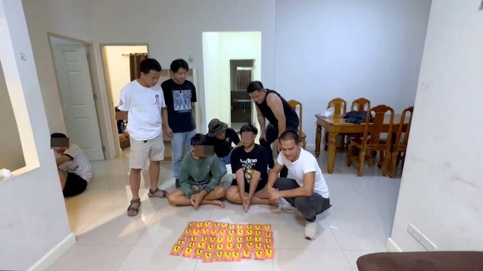 ตำรวจขอนแก่นทลายแก๊ง “ขงเบ้ง” ค้ายาเคให้นักเที่ยว ยึดคีตามีน-คอลลาเจนเพียบ