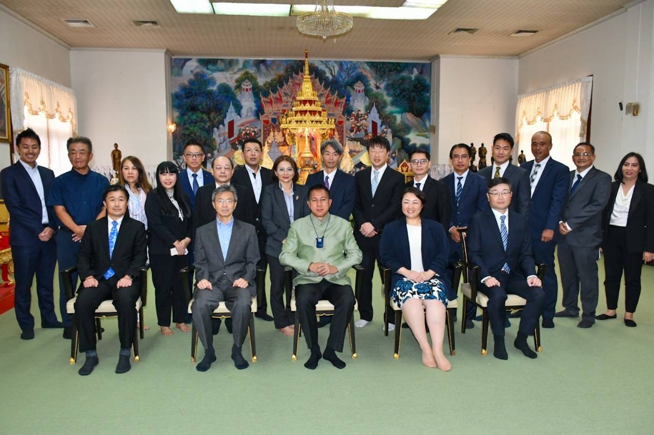 กลุ่มนักธุรกิจญี่ปุ่นเข้าพบผู้ว่าฯชลบุรี สัญญาณดีในการสร้างแรงกระตุ้นเศรษฐกิจ
