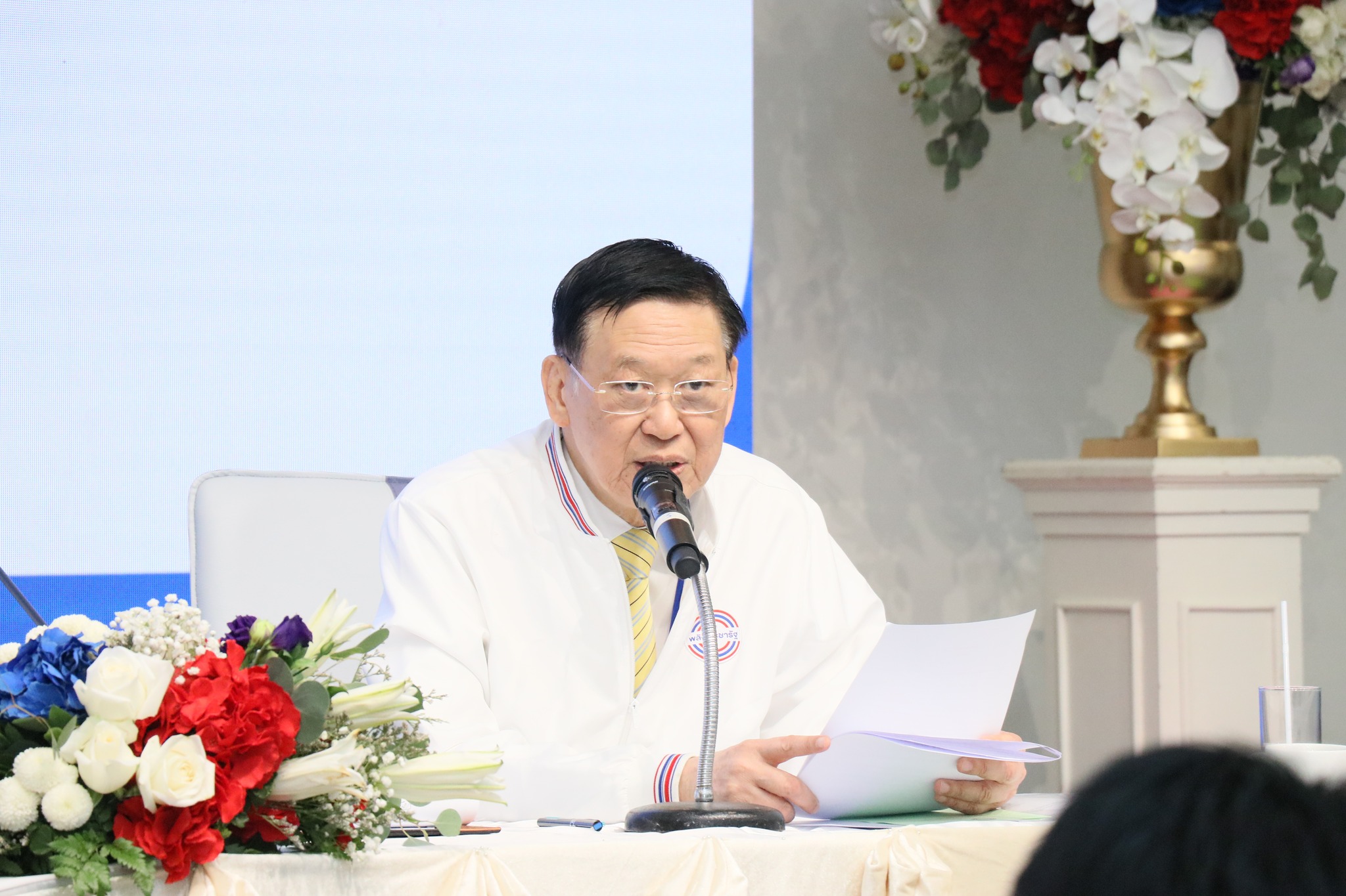 "พปชร." เตือน "สำนักโพล" ส่อทำผิดกม.เลือกตั้ง ผลสำรวจไม่สอดคล้องความจริง เจตนาไม่สุจริต ชี้นำการลงคะแนน