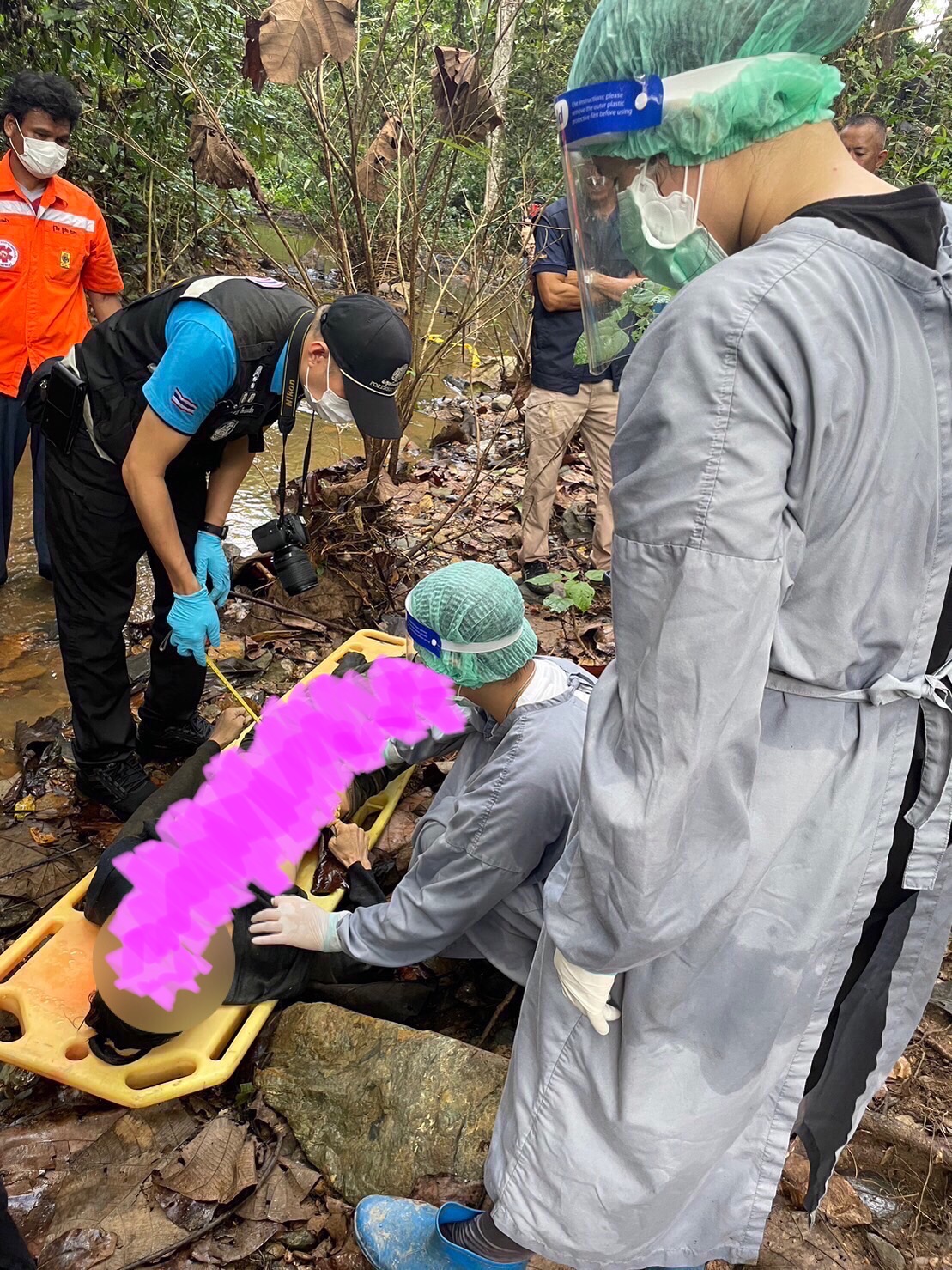 วิสามัญมือปืนคดี "รักสามเส้า" เพื่อนซี้ฆ่าผัวเก่ากับเมียรักรวม 2 ศพ 