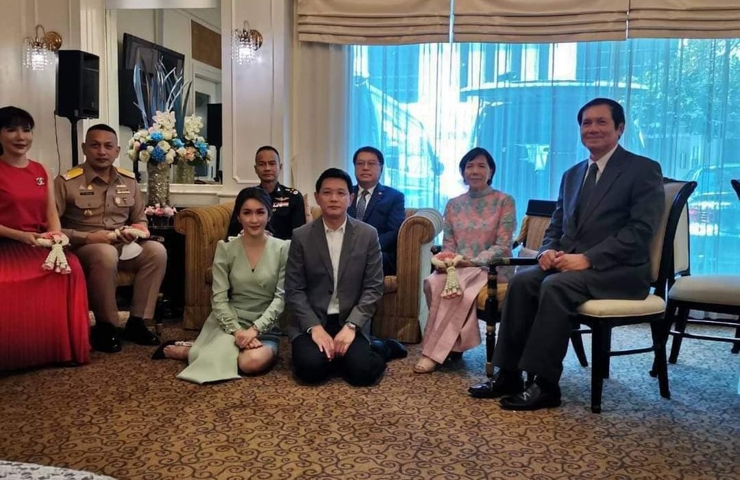โลกโซเชียลฯร่วมยินดี ผู้ว่าฯอุดรธานี เข้าพิธีหมั้น นักแสดงสาววัย 27