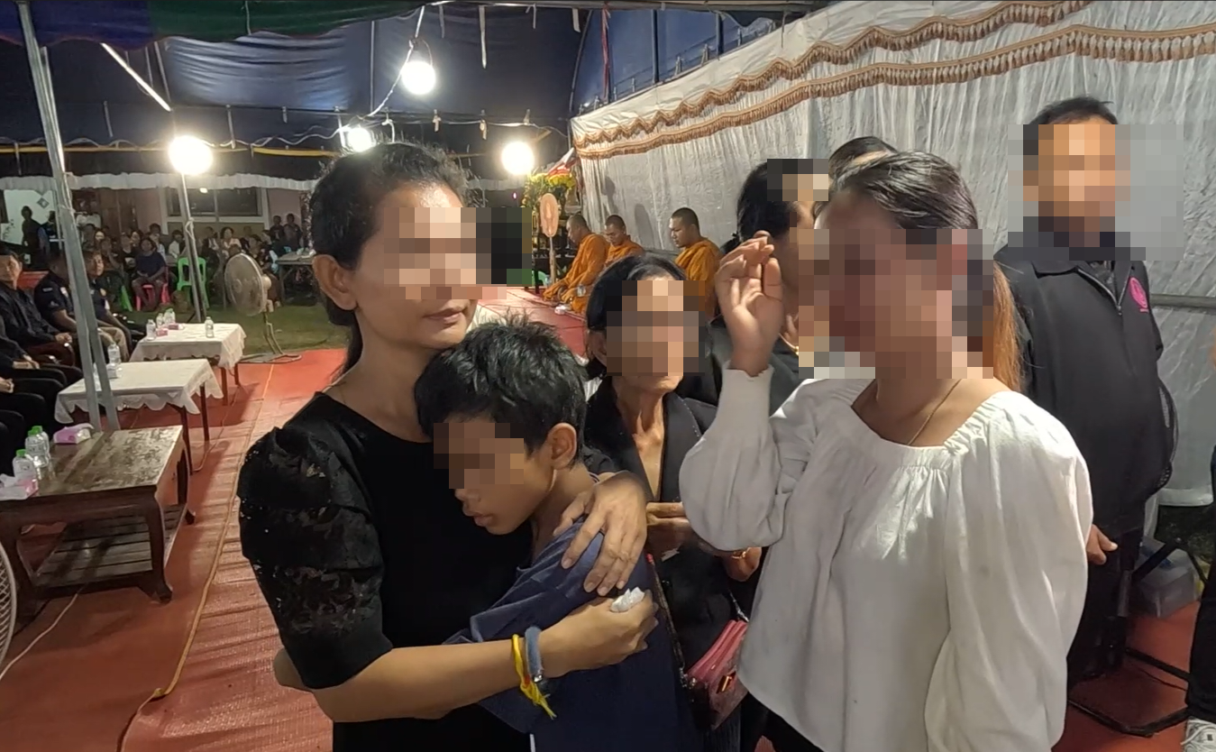 ลูกเมียร้องไห้ระงมรับศพหนุ่มใหญ่ชาวบุรีรัมย์แรงงานไทยถึงบ้านเกิดที่เสียชีวิตจากการระเบิดในไร่แอปเปิลที่อิสราเอล 
