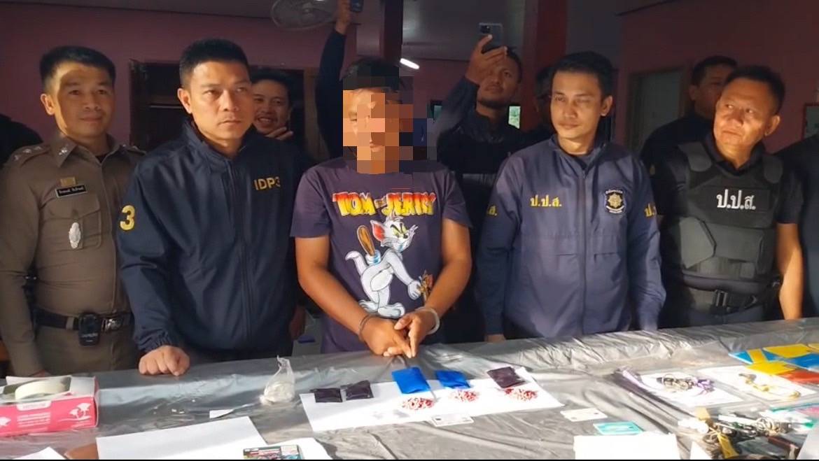 ตร.โคราช ปิดล้อมตรวจค้นจับกุมผู้ค้ายาเสพติดรายสำคัญตามหมายจับ