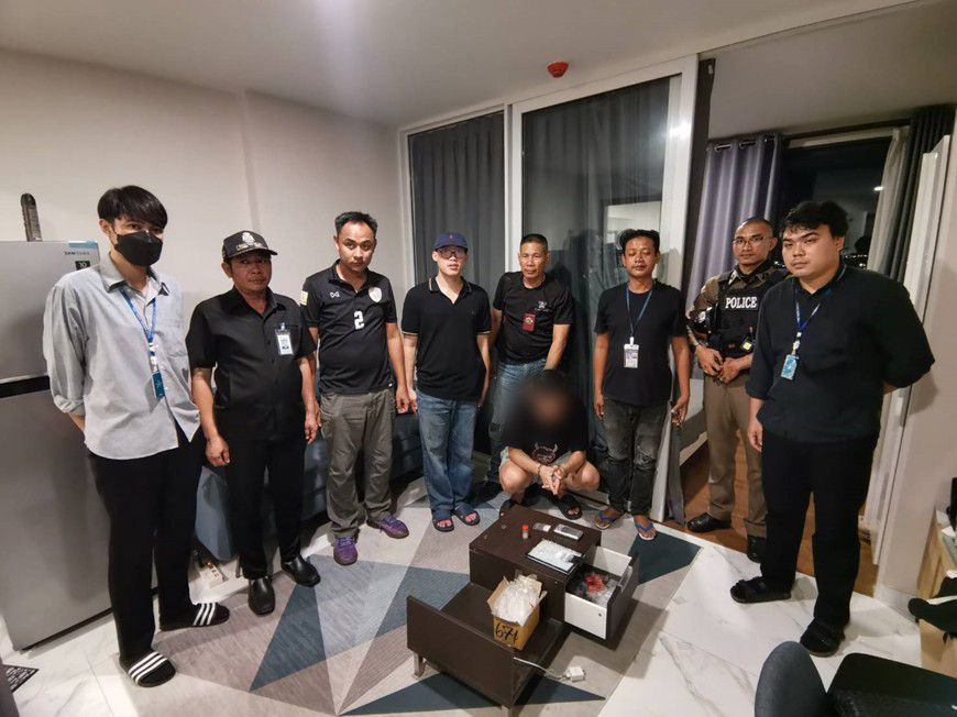 ไรเดอร์เซ็นส์ไว รับพัสดุแล้วสงสัยเข้าพบ ตร.ตรวจสอบเป็นยาเค ก่อนวางแผนจับกุมคนส่ง