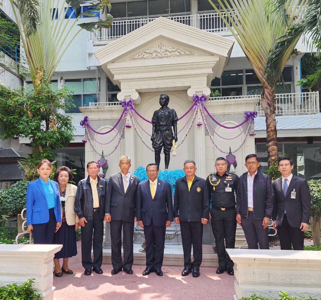 "รองปธ.วุฒิฯ" นำคณะอนุกรรมการฯ  เยี่ยมชมผลงานนร. ประสานความร่วมมือการศึกษา "วิทยาลัยอาชีวศึกษาเสาวภาฯ"  