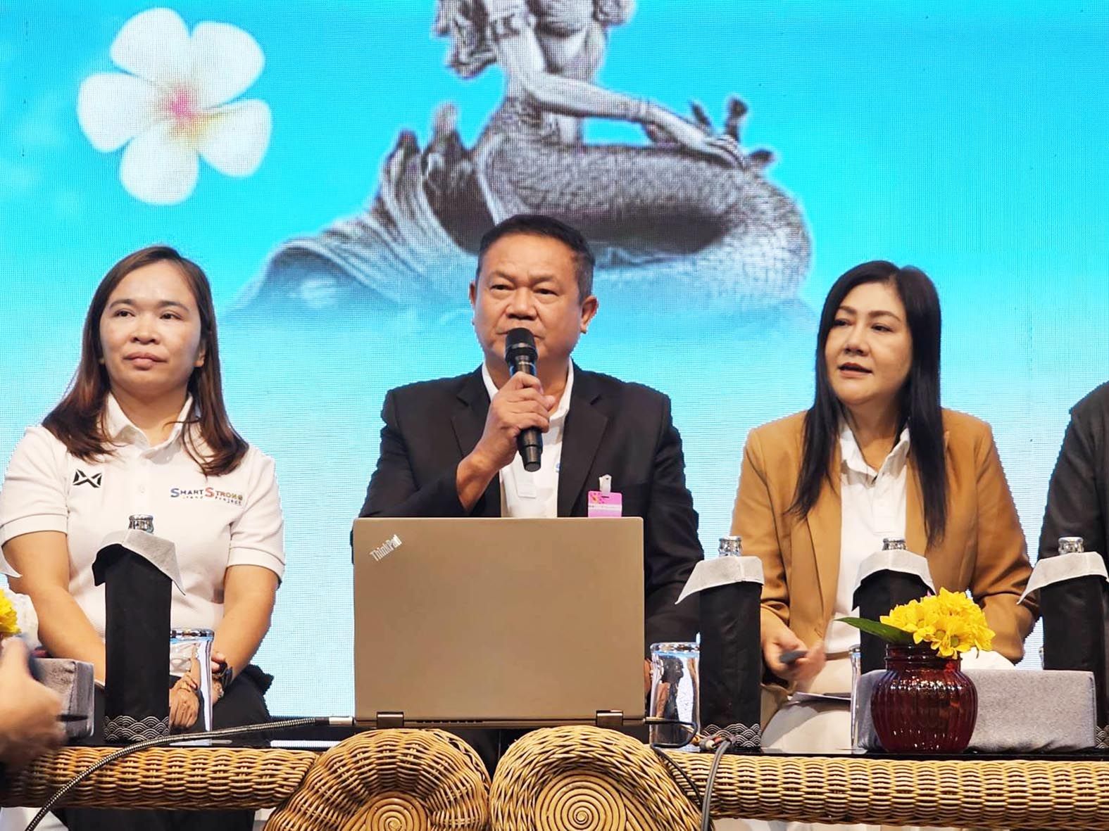 ทม.หัวหิน เข้าร่วมโครงการ Smart and Strong พัฒนาบุคลากรในการจัดบริการผู้สูงอายุในชุมชน